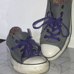 Converse size US 10  gray and purple unique style